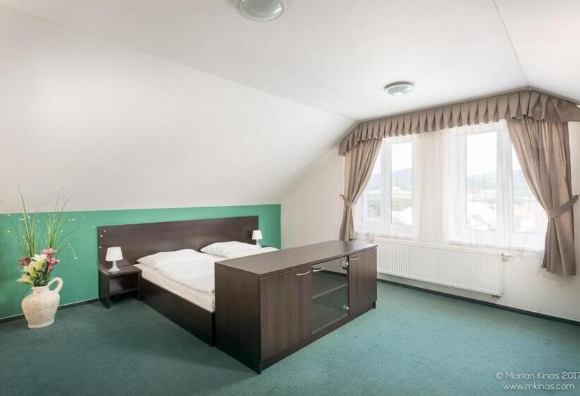 Люкс, Garni Hotel Fellini