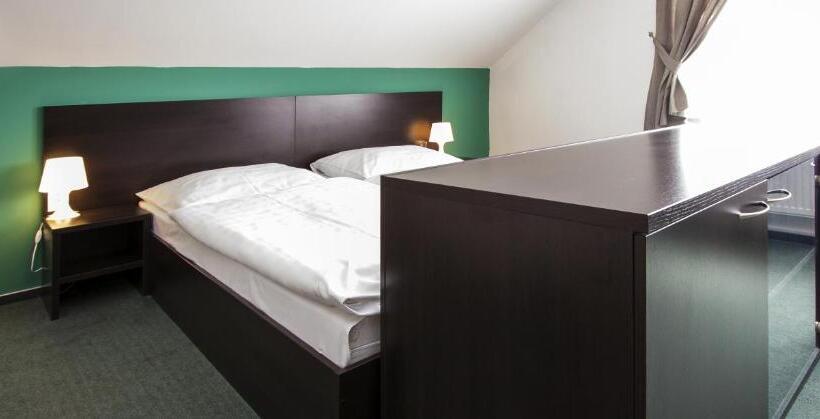Люкс, Garni Hotel Fellini