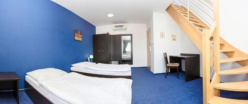 Люкс 2 Спальни, Garni Hotel Fellini