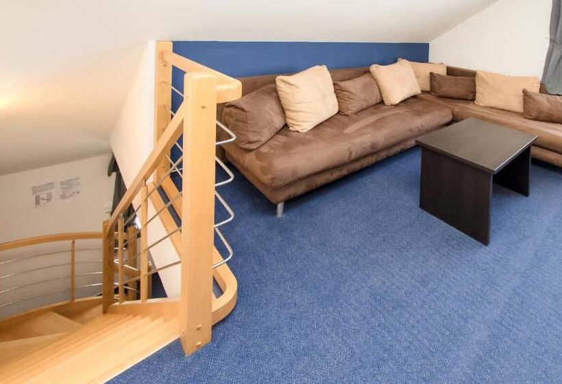 Люкс 2 Спальни, Garni Hotel Fellini