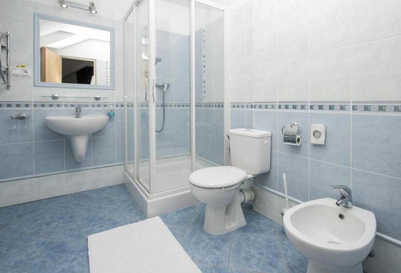 Люкс 2 Спальни, Garni Hotel Fellini