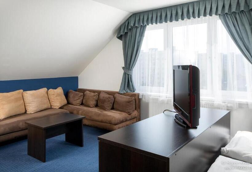 Люкс 2 Спальни, Garni Hotel Fellini