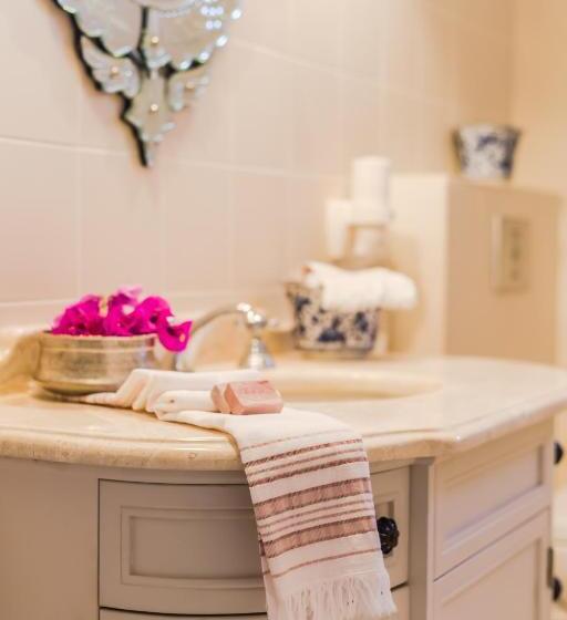 חדר דלוקס, Ipekyol