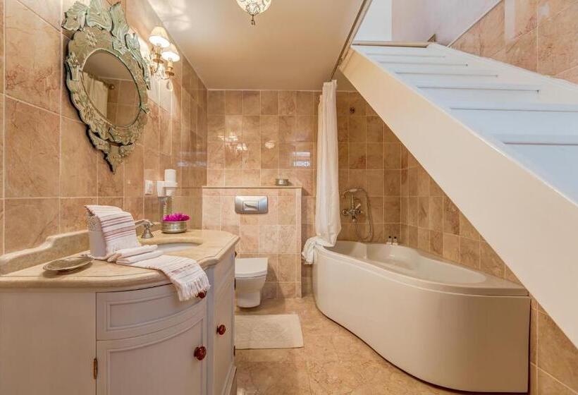 חדר דלוקס, Ipekyol