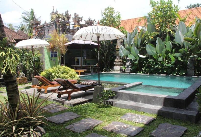 Номер Deluxe с Балконом, Villa Bungsil Gading