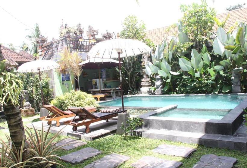 キングサイズベッドのスタンダードルーム, Villa Bungsil Gading