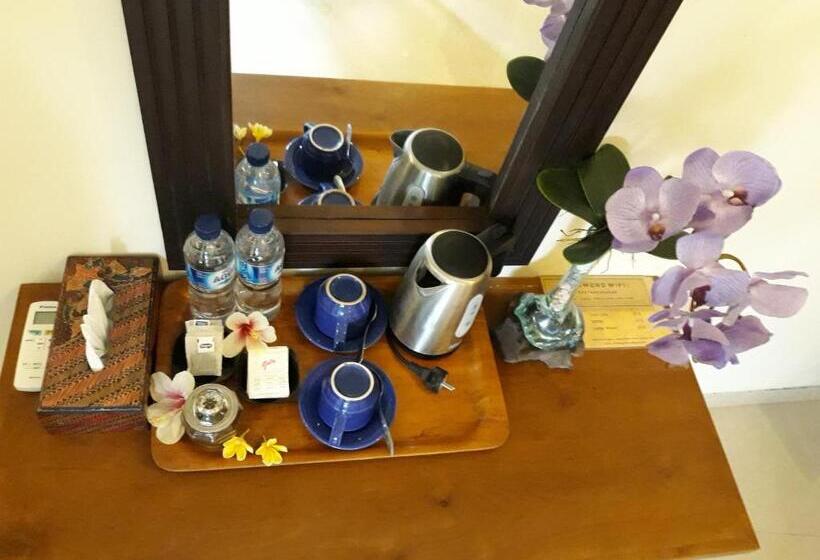 キングサイズベッドのスタンダードルーム, Villa Bungsil Gading