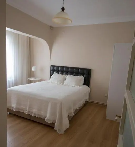 スタンダードスタジオ, Büyükada Apart Hotel Yeni Apart