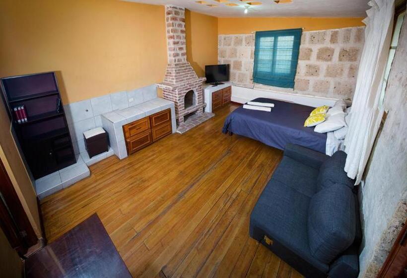 スーペリアールーム, Bubamara Bolivar