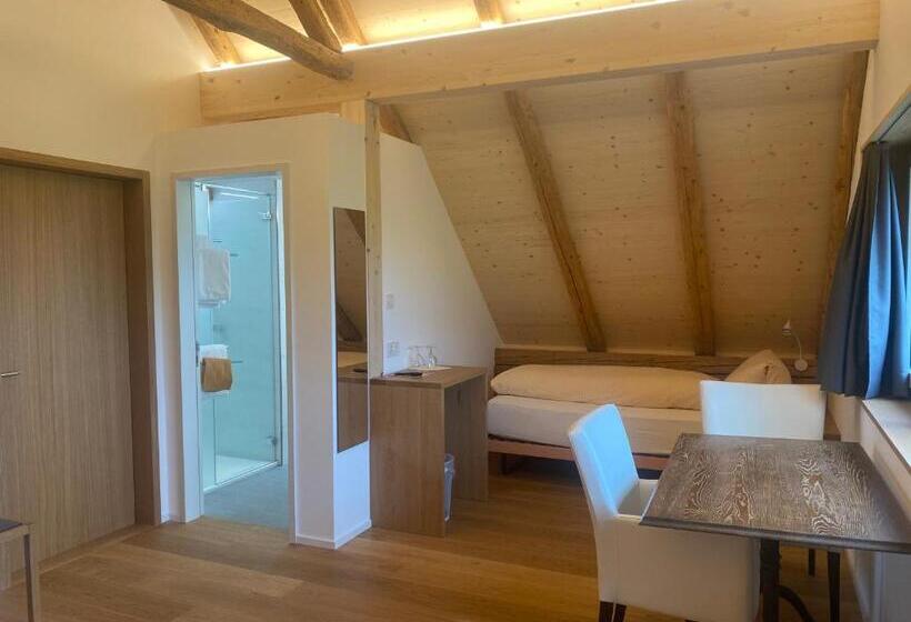 スタンダードトリプルルーム, Hirschen Wald Gasthaus & Bäckerei