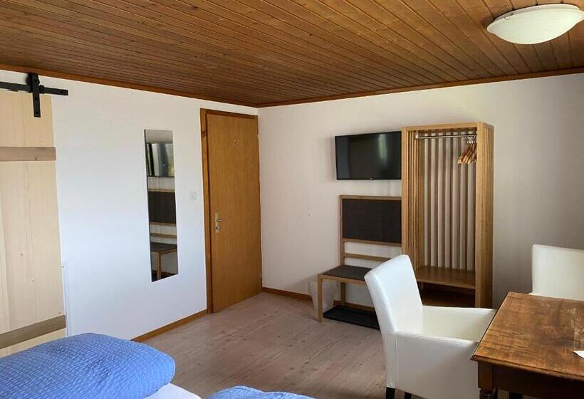 スタンダードルーム, Hirschen Wald Gasthaus & Bäckerei