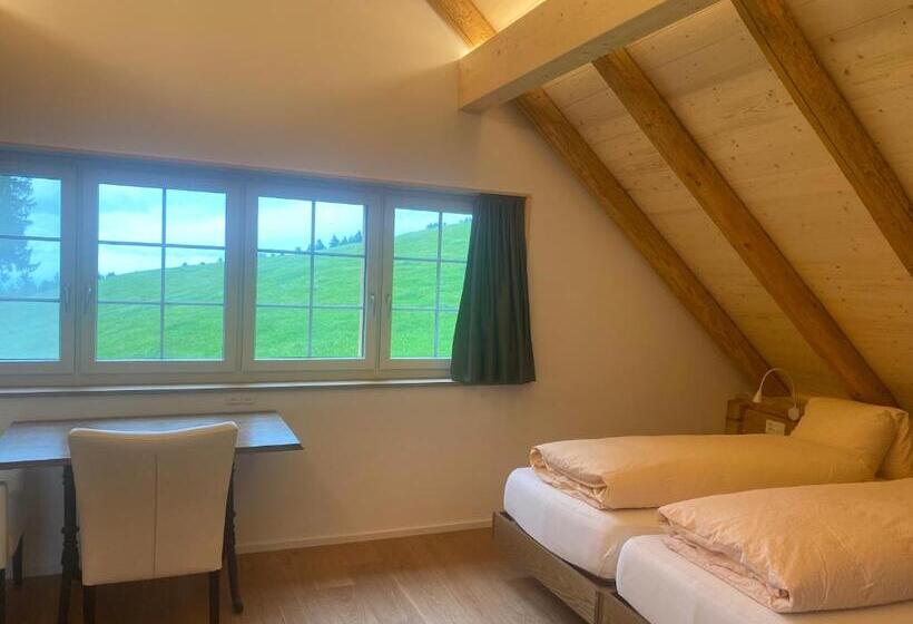 スタンダードトリプルルーム, Hirschen Wald Gasthaus & Bäckerei