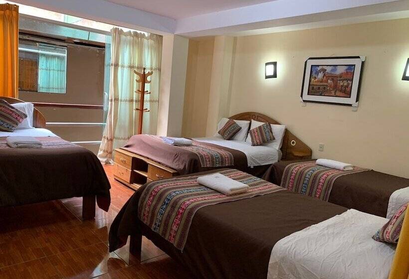 חדר סטנדרט לארבעה, Hostal Urpi