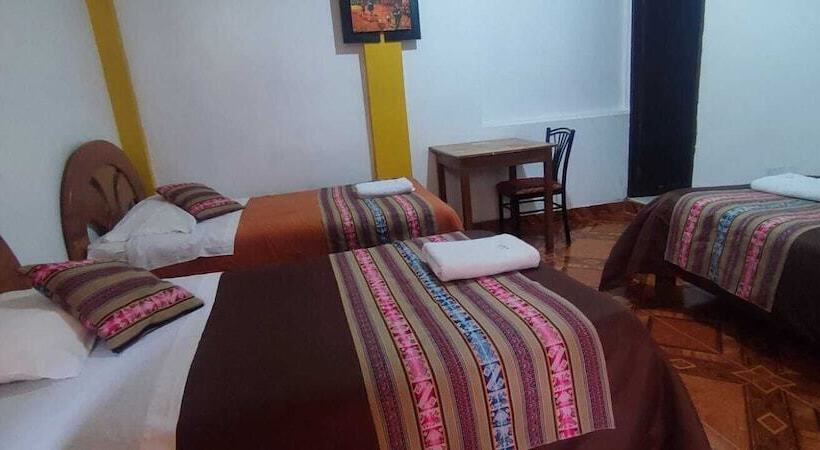 חדר סטנדרט לשלושה, Hostal Urpi