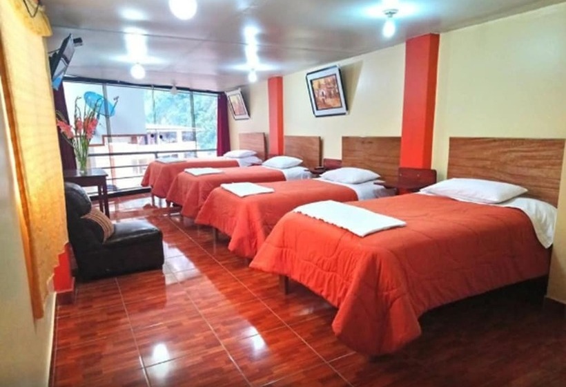 חדר משפחתי, Hostal Urpi