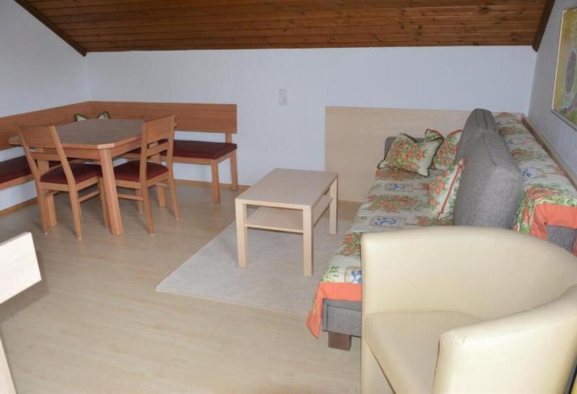 1 Bedroom Apartment Lake View, Bauernhof Unterhöfner