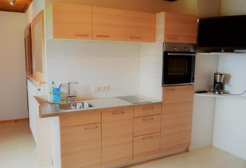 1 Bedroom Apartment Lake View, Bauernhof Unterhöfner