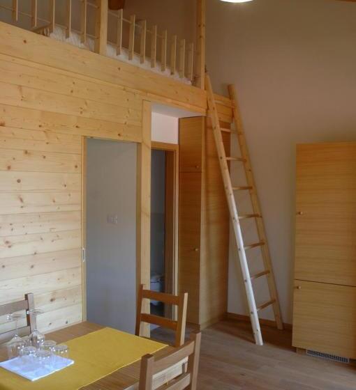 اتاق استاندارد, Farm Stay šibav B&b