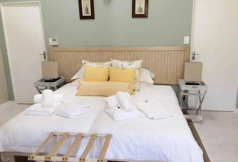 スタンダードルーム, 5 Mountains Lodge & Spa