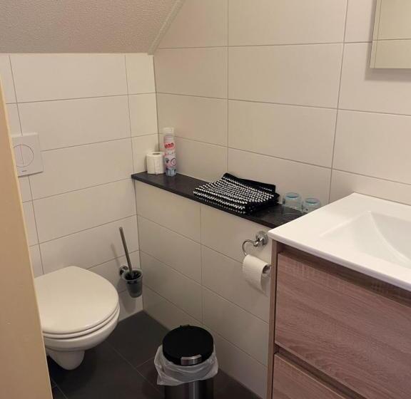 标准间, An De Esch