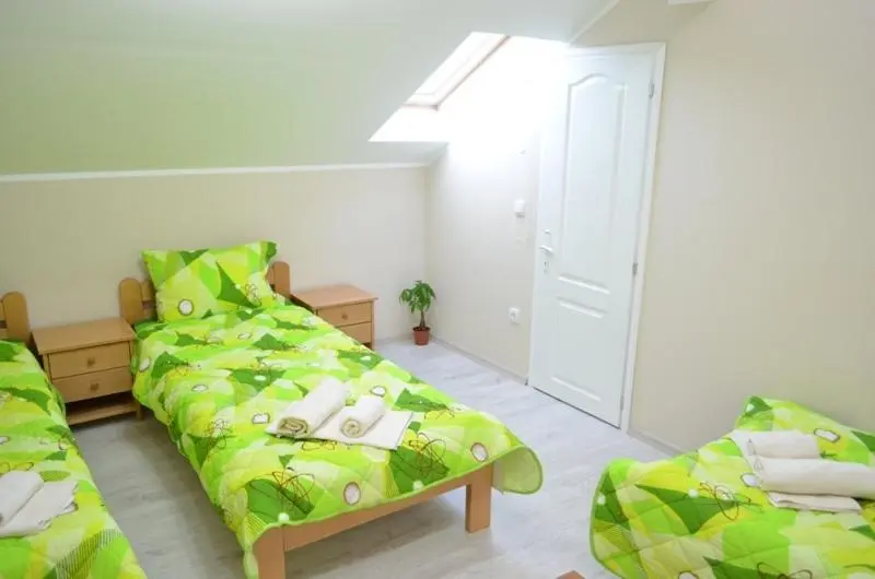 اتاق استاندارد سه نفره, Guest House Konak Iris
