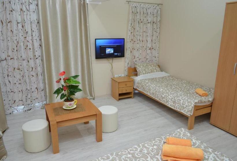 اتاق لوکس سه تخته, Guest House Konak Iris