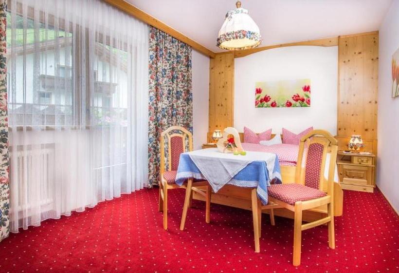 バルコニー付きスタンダードルーム, Landhaus Tipotsch