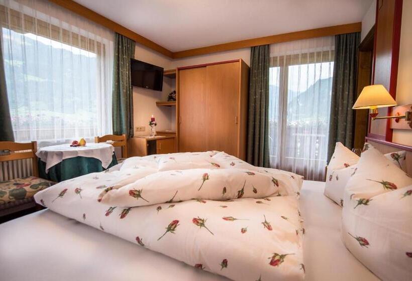 バルコニー付きスタンダードルーム, Landhaus Tipotsch