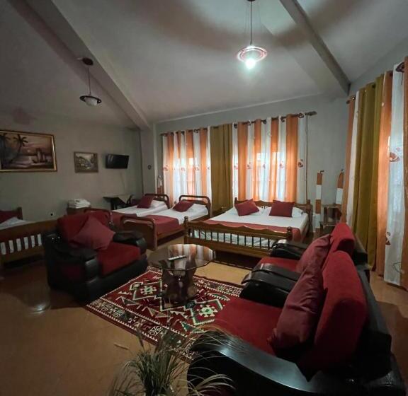 غرفة عائلية, Rooms Emiliano Castle Of Kruja