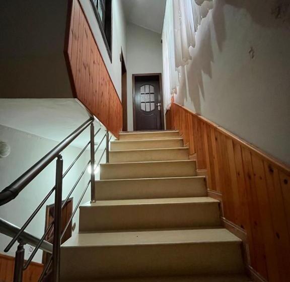 غرفة عائلية, Rooms Emiliano Castle Of Kruja