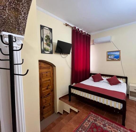 غرفة قياسية رباعية, Rooms Emiliano Castle Of Kruja