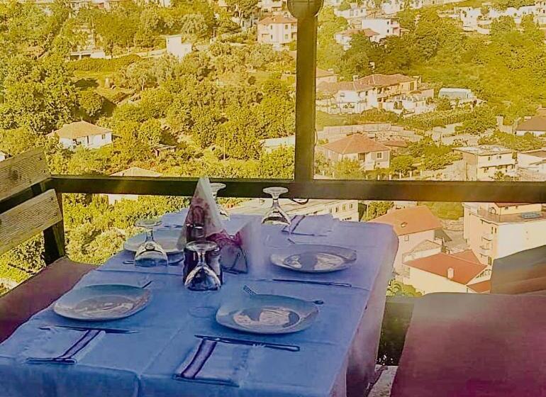 四人标准间, Rooms Emiliano Castle Of Kruja