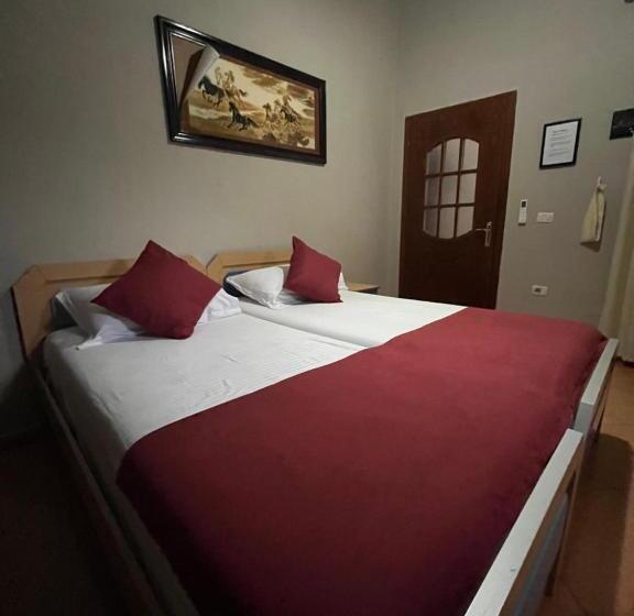 غرفة ديلوكس, Rooms Emiliano Castle Of Kruja