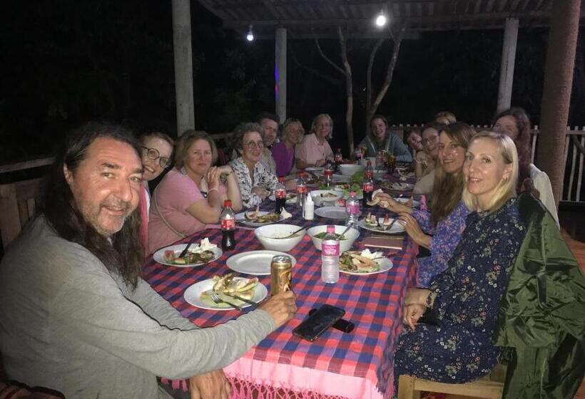 Номер Стандарт Вид на Сад, Darshani Lodge