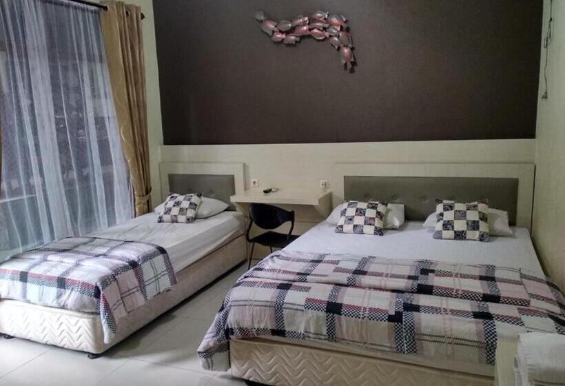 חדר סופריור לשלושה, Enny S Guest House