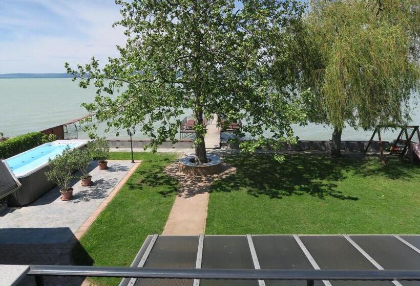 Четырехместный Номер Стандарт, Gránit Villa