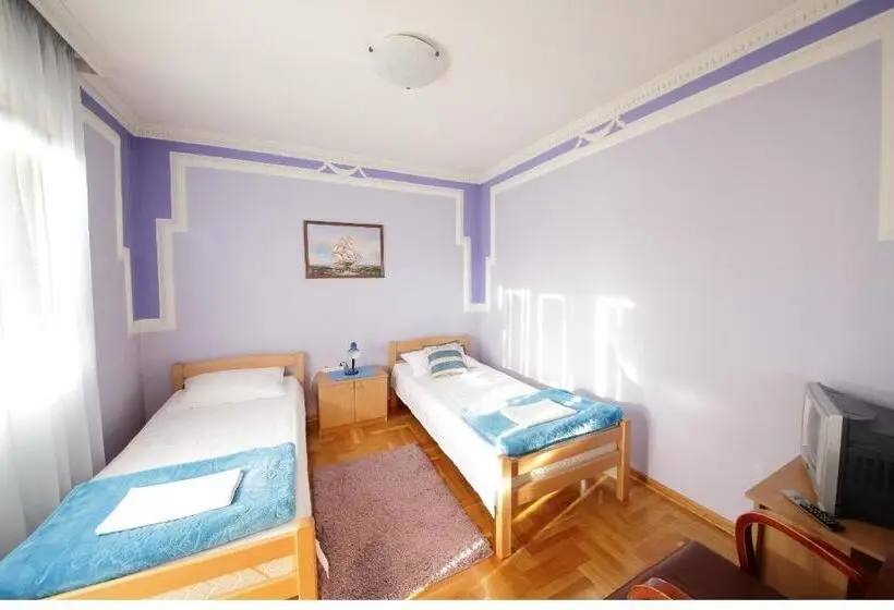 اتاق استاندارد با بالکن, Guest House Pansion 10