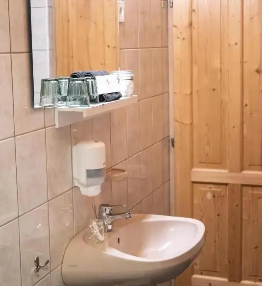 1ベッドルームアパートメント, Hetényi Apartmanház és Birtok
