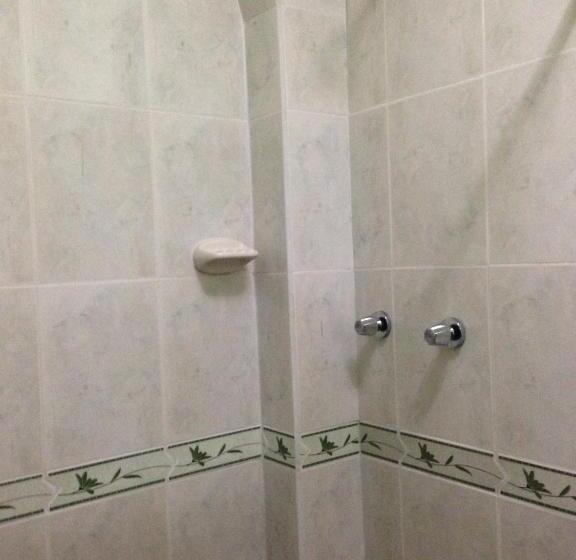 اتاق استاندارد, Hostal Los Lirios