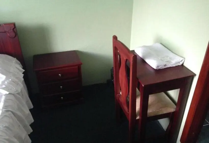 اتاق استاندارد, Hostal Los Lirios