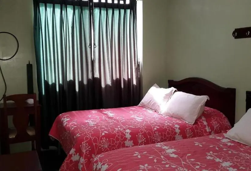 اتاق استاندارد, Hostal Los Lirios