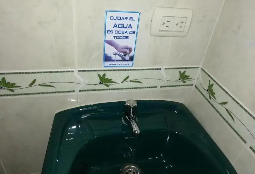 اتاق استاندارد, Hostal Los Lirios