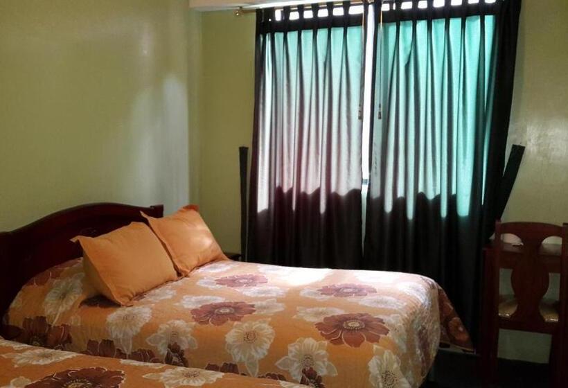 اتاق استاندارد, Hostal Los Lirios