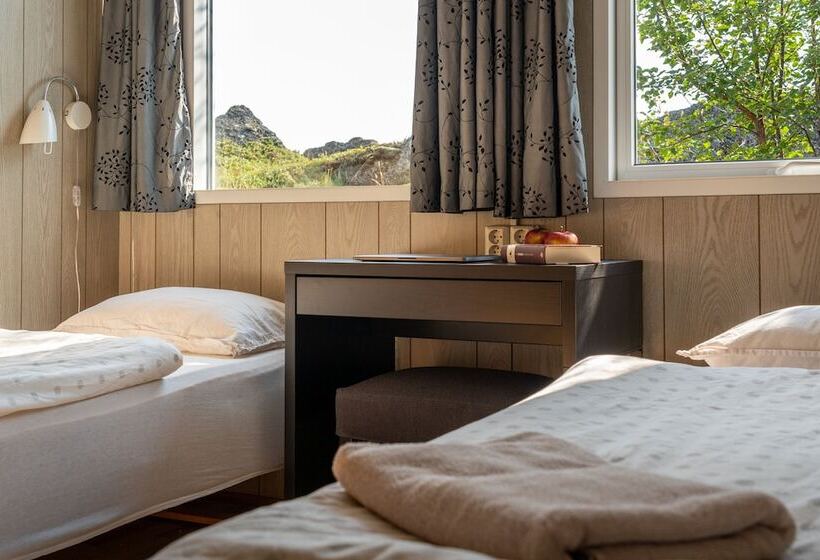 اتاق استاندارد سه تخته با سرویس بهداشتی مشترک, Vogar Travel Service