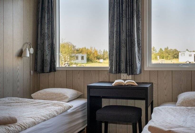 اتاق خانوادگی با سرویس بهداشتی مشترک, Vogar Travel Service