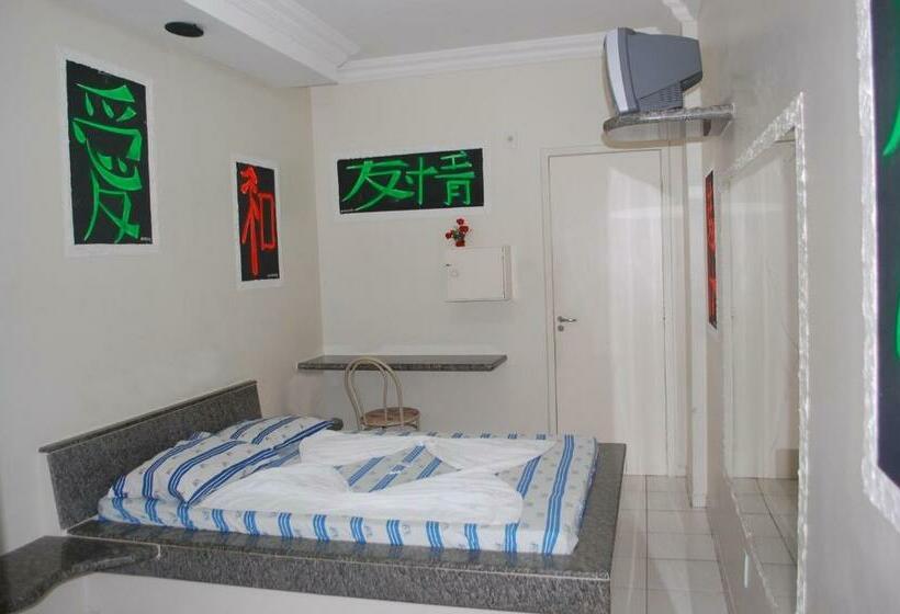 اتاق استاندارد, Piramide   Dois De Julho