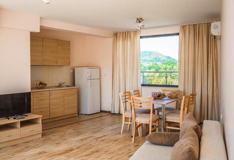 דירה בת חדר שינה 1 עם מרפסת, Moreto Seaside Apart