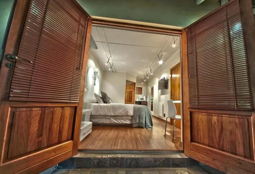 スタンダードルーム, Crisp Guest Rooms