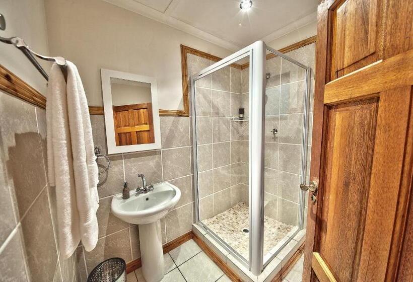 غرفة قياسية, Crisp Guest Rooms