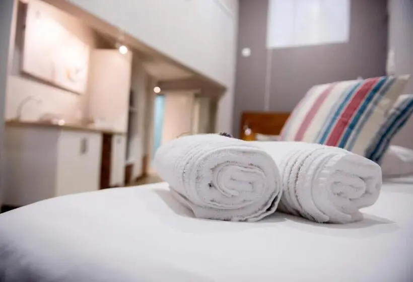 クラシックファミリールーム, Crisp Guest Rooms